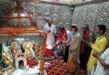 *अष्टमी पर 34 हजार श्रद्धालुओं ने किए माता बालासुंदरी के दर्शन*