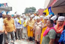 48 परिवारों ने अनिंदर सिंह नॉटी के नेतृत्व में थामा आप का हाथ