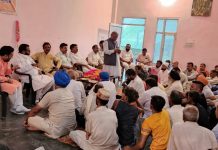 आज ऊर्जा मंत्री सुखराम चौधरी ने ग्राम पंचायत कुण्डियों में एक नुक्कड़ जनसभा को सम्बोधित किया।