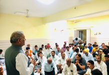 आज भारतीय जनता पार्टी मंडल पाँवटा साहिब की विशेष बैठक का आयोजन मंडल अध्यक्ष अरविंद गुप्ता की अध्यक्षता में हुआ।बैठक में ऊर्जा मंत्री सुखराम चौधरी विशेष रूप से उपस्थित रहे।
