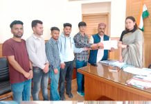 भीम आर्मी भारत एकता मिशन के प्रदेश अध्यक्ष रवि कुमार दलित की अध्यक्षता में सौंपा गया ज्ञापन