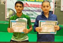 बैडमिंटन डिस्ट्रिक्ट चैंपियन इंडोर स्पोर्ट्स नहान में निकुंज रमोल, और दिव्यांश ठाकुर ने लहराया अपना पर्चम।