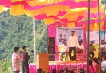 दिलीप सिरमौरी ने युवाओं को गीत-संगीत के माध्यम से बताया मतदान का महत्व