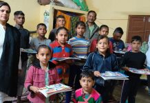खुशियों का बैंक माजरा में मनाया गया बाल दिवस बच्चों संग