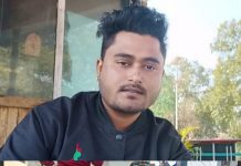 ईमानदारी की मिसाल : कूड़े में मिला 20,000 रुपये से भरा पर्स , मालिक को लोटाया