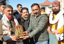 ठाकुर सुखविंदर सिंह सुक्खू ने ‘देश दिनेश मीडिया’ के कलैंडर का विमोचन किया