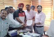 प्रदेश कांग्रेस के महासचिव ने की अधिकारियों से समीक्षा बेठक