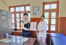 चैत्र नवरात्रि में आयुष विभाग के द्वारा मां बाला सुन्दरी मेले में निशुल्क जांचा स्वास्थ्य -डॉ राजन सिंह