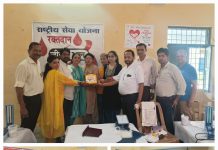 रक्तदान दिवस पर मेरा गांव मेरा देश एक सहारा संस्था द्वारा राजकीय वरिष्ठ माध्यमिक विद्यालय माजरा में आयोजित
