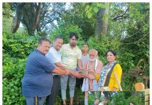 मेरा गांव मेरा देश हो हरा भरा मुहिम के अंतर्गत टोकियो गांव की गोकुल धाम गौशाला में किया गया पौधरोपण