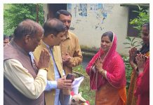 सिरमौरी ताल:- प्रभावित परिवारों को वितरित की राहत सामाग्री