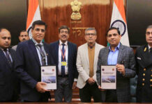 रक्षा मंत्रालय ने सोमवार को लगभग 2,867 करोड़ रुपये के दो महत्वपूर्ण समझौतों पर हस्ताक्षर किए।