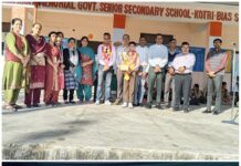 स्टेट मैडलिस्ट खिलाडी हर्ष का कोटडी व्यास मे वेलकम खिलाड़ियों ने जाहिर की खुशी